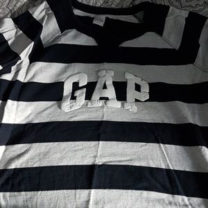 LAST CHANCE Gap striped sweatshirt